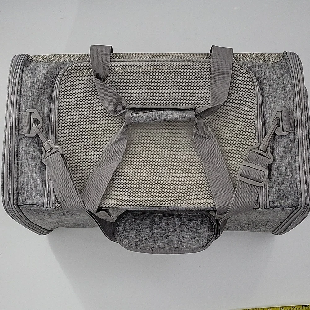 Pet Portable Carrier NWOT